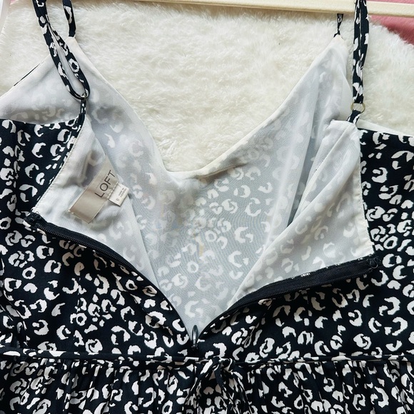 LOFT Black & White Patterned Dress Size 8 - Picture 4 of 6